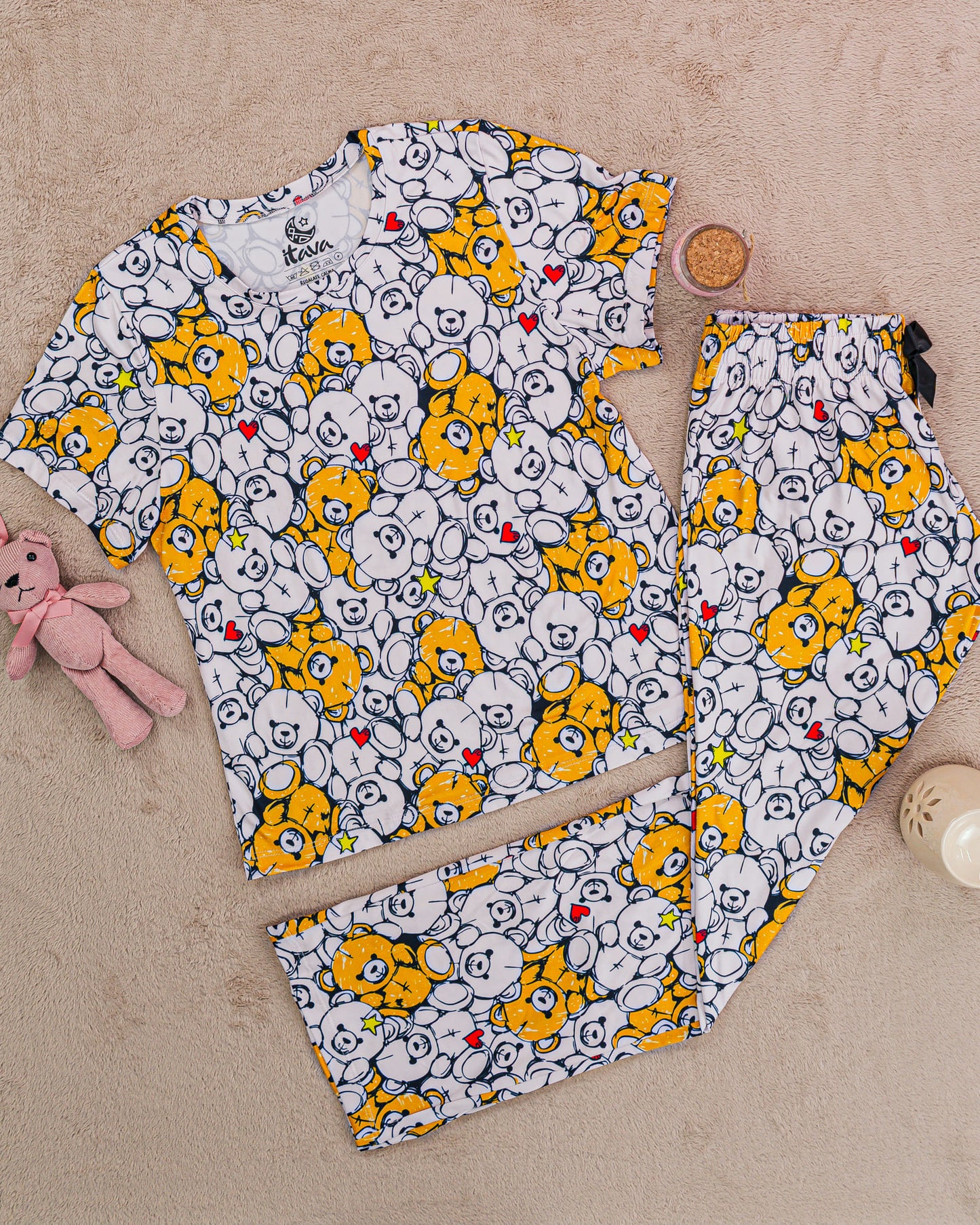 PIJAMA ESTAMPADA BLUSA + PANTALÓN TEDDY