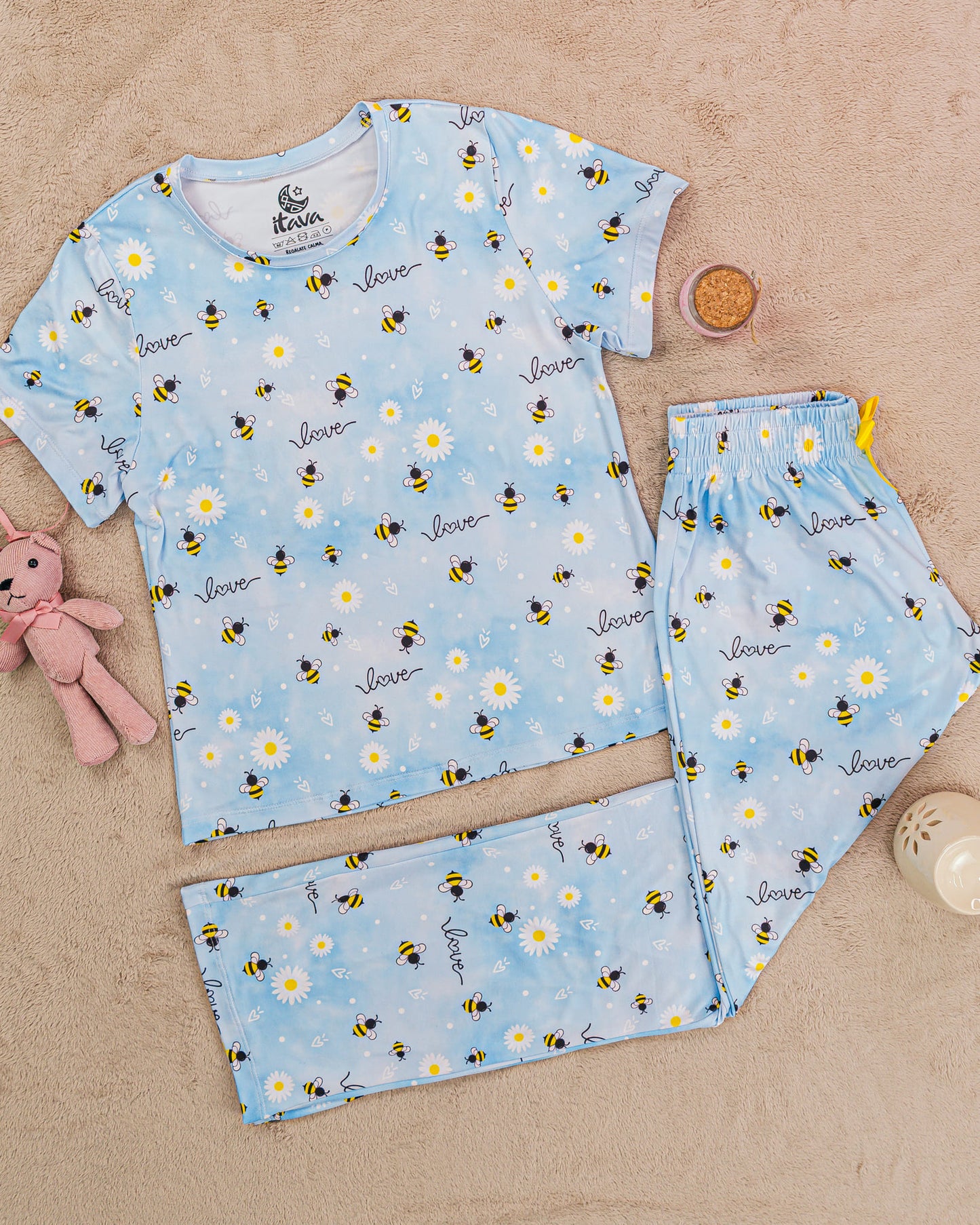 PIJAMA ESTAMPADA BLUSA + PANTALÓN BEE